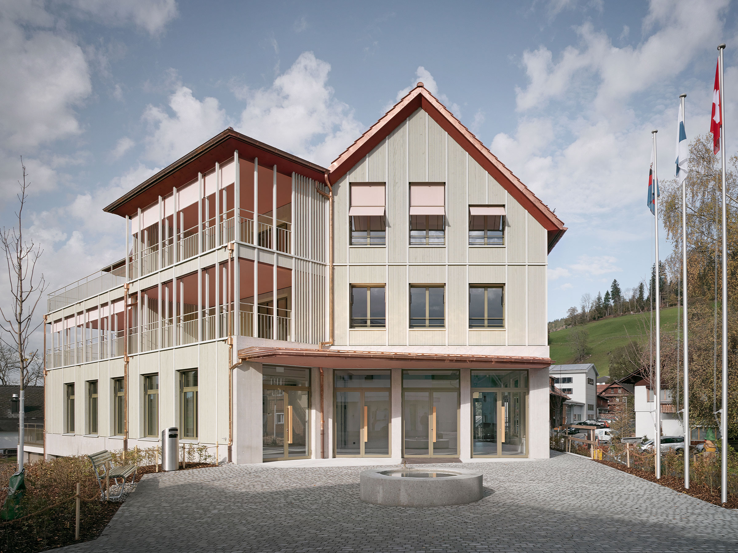 Multipurpose Building Alosen - Exterior